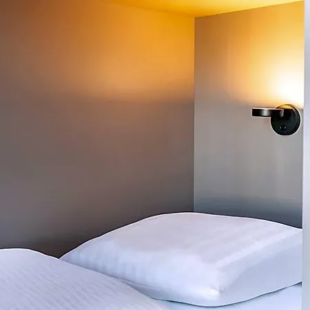 Отель Amsterdam-zaandam 3*
